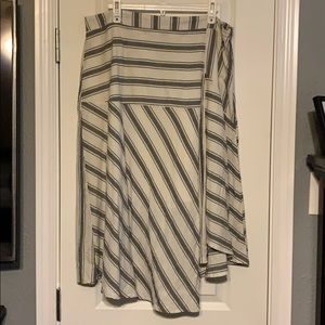 Who What Wear Cream and Black Striped Asymmetrical Skirt